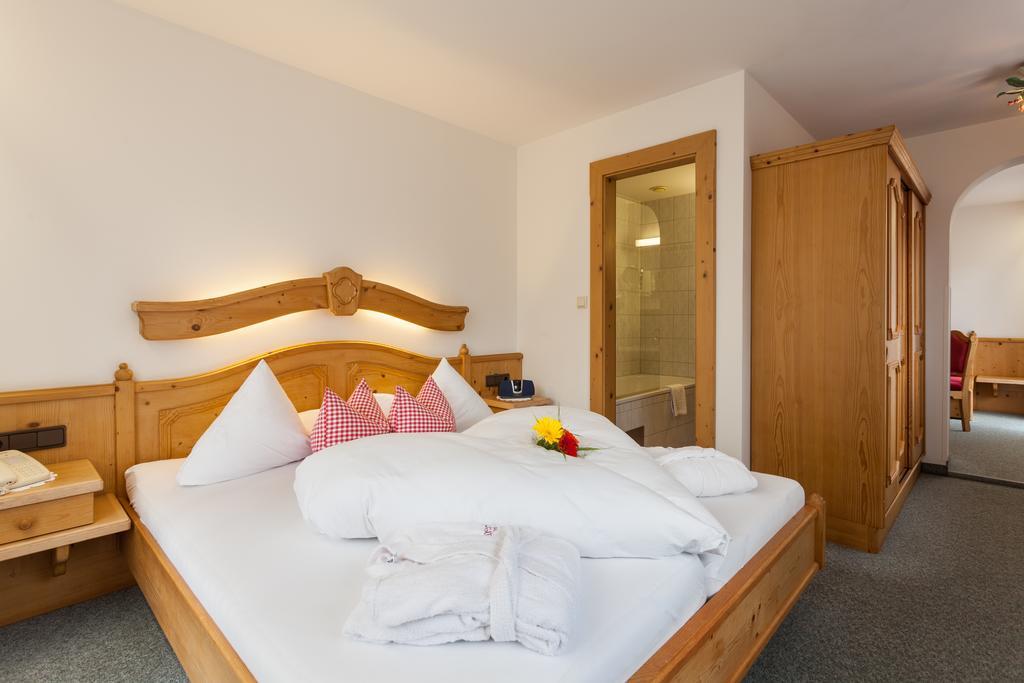 Hotel Garni Hanslerhof " Urlaub Am Bauernhof " 겔로스 외부 사진