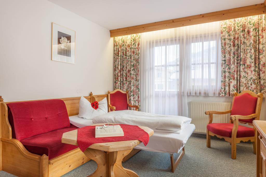 Hotel Garni Hanslerhof " Urlaub Am Bauernhof " 겔로스 외부 사진