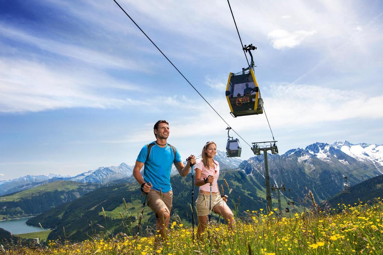 Hotel Garni Hanslerhof " Urlaub Am Bauernhof " 겔로스 외부 사진